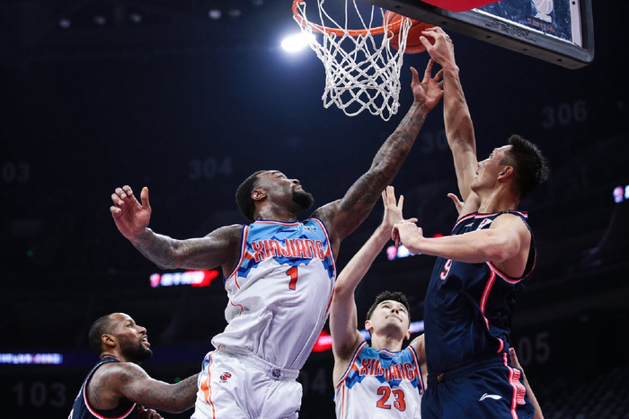 亚博网页版入口-NBA总决赛转会期走向成谜，法兰克福官宣签约，底气十足，团队化学反应显著(nba最新官宣交易)